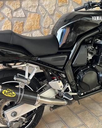 YAMAHA FZS 600 FAZER 1999  FMI