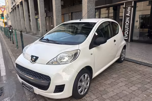 PEUGEOT 107 1.0 68 CV