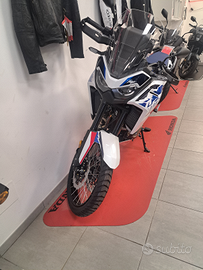 Honda Africa Twin 1100 L3 mod. 2025 nuova Permute