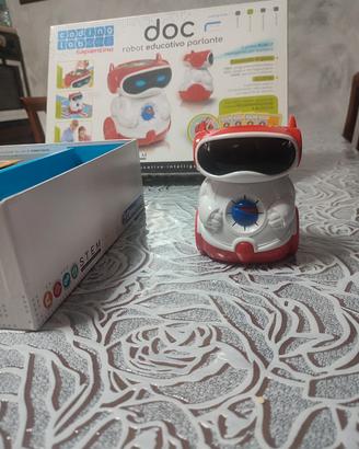 Doc robot educativo parlante