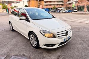 Mercedes B 180 BENZINA NEOPATENTATI GARANZIA 12/24