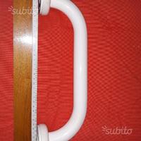 Maniglione lineare disabili