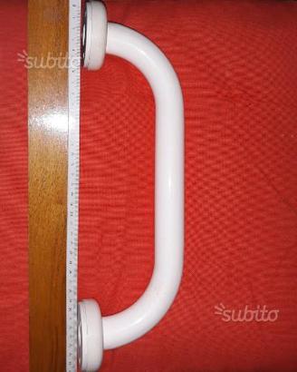 Maniglione lineare disabili