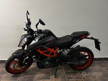 KTM 390 Duke - 2022