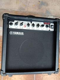 AMPLIFICATORE YAMAHA.