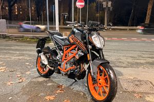 KTM 125 Duke 2021