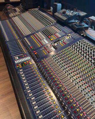 Midas Heritage 2000 mixer audio