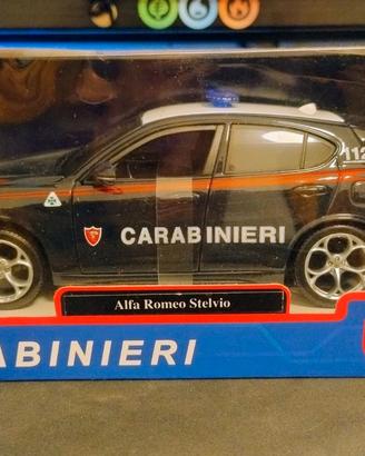 Bburago Alfa Romeo Stelvio Carabinieri 1/24