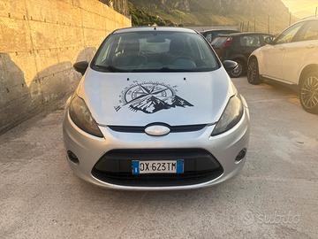 Ford Fiesta 1.4 5 porte Bz.- GPL Titanium