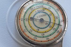 Curvimetro in acciaio con bussola