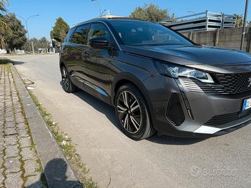 PEUGEOT 5008 GT