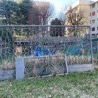 Cancello. Cancelletto e pezzi vari di parapetto