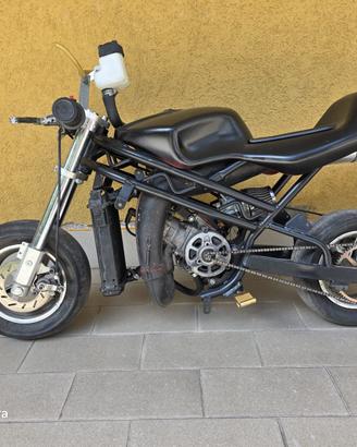 Minimoto  blata
