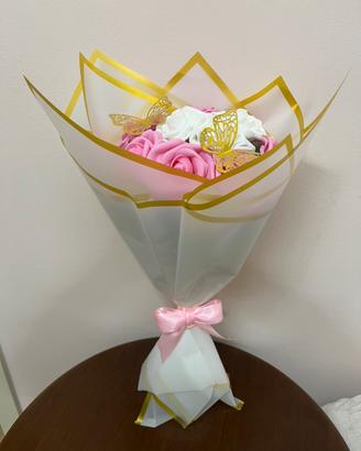 Bouquet rose artificiali personalizzato