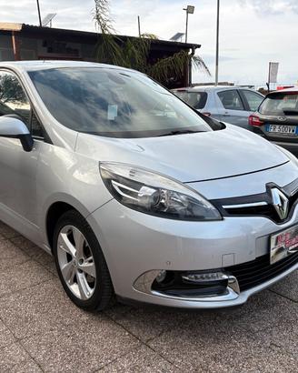 Renault Scenic XMod 1.5 dCi 110CV limited