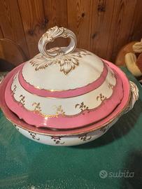 Antica zuppiera in porcellana vittoriana