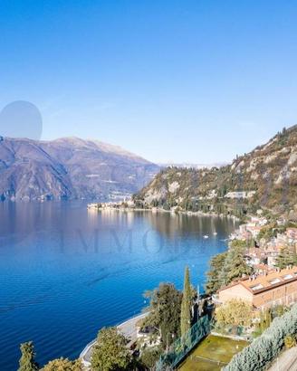 Villa di 300 m² con più di 5 locali e box auto a V