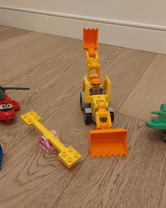 Lego duplo: aereo, scavatore, elicottero, altalene