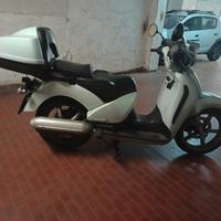 Aprilia Scarabeo 200