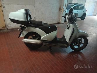 Rotax Scarabeo 125 Vecchio Modello Aprilia Scarabeo 200 Usata In