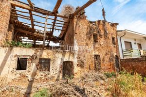 RUSTICO INDIPENDENTE CON GIARDINO PRIVATO DA RISTR