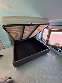 LETTO A CONTENITORE MATRIMONIALE CON MATERASSO 
