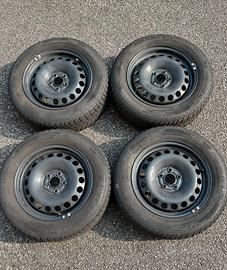 Set 4 cerchi + 4 pneumatici invernali