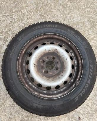 4 cerchi in ferro per doblo gommate 4 stagioni 90%