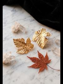 orecchini a foglia per  lobi forati 