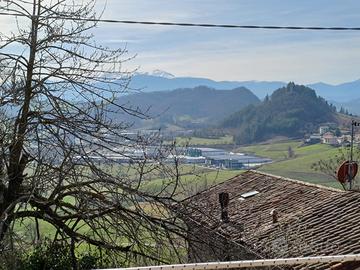 Casa a castelnovo monti vista pietra