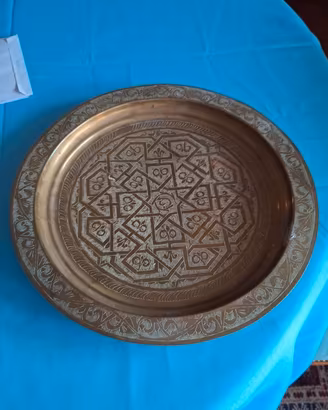 Piatto di ottone