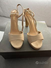 Sandalo sabbia nabuk