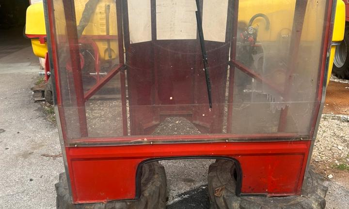 Cabina artigianale per Motoagricola CARON