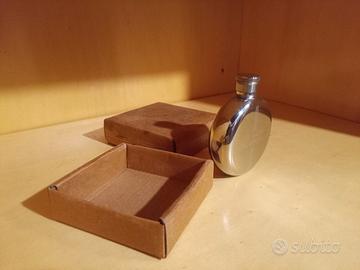 Fiaschetta da viaggio per alcoolici con bicchierin