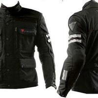 giubotto e pantaloni invernali Dainese per moto