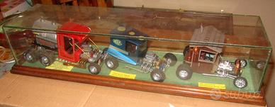 Tre California Show Cars in teca di legno e vetro