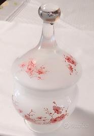 Vaso con coperchio portacaramelle in vetro opalino