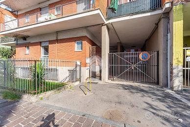 2 LOCALI A BARANZATE