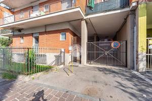 2 LOCALI A BARANZATE