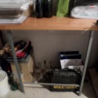 Tavolo da lavoro con morsa