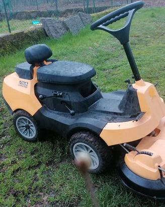 trattorino tagliaerba stiga primo taglio mulching 