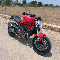 Ducati monster 821