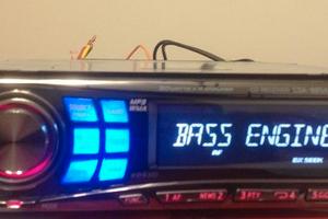 AUTORADIO ALPINE CDA - 9854 con TELECOMANDO