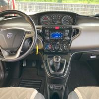 Lancia Ypsilon 0.9 TwinAir 85 CV 5 porte Metano Ec