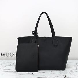 Borsa Gucci da donna a mano nera