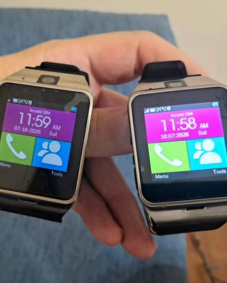 coppia di smartwatch con sim card Android