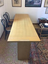 Tavolo Valmarana di Carlo Scarpa per Simon Gavina