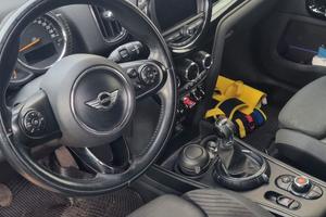 mini countryman D