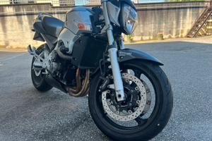 Suzuki GSR600