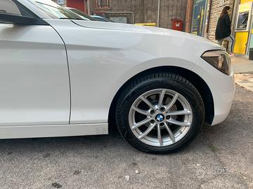 Bmw serie1  118d F20